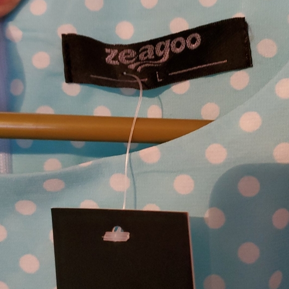 Dress - Picture 3 of 5